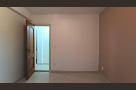 Apartamento para alugar com 117m², 3 quartos e 2 vagasQuarto 2