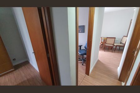 Apartamento à venda com 60m², 3 quartos e 1 vaga Apartamento à venda com 60m², 3 quartos e 1 vagaCorredor