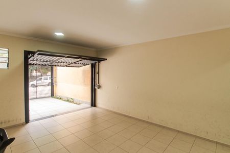Casa à venda com 210m², 3 quartos e 3 vagasGaragem