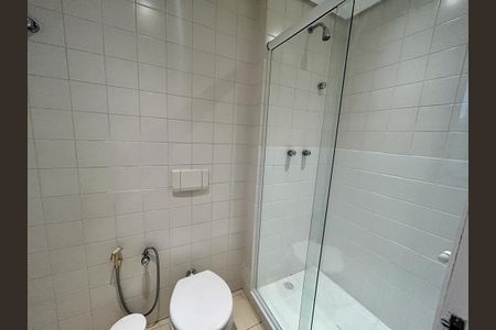 Apartamento para alugar com 75m², 2 quartos e 2 vagas Apartamento para alugar com 75m², 2 quartos e 2 vagasBanheiro