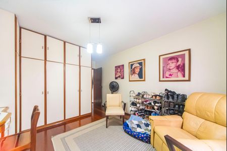 Casa à venda com 270m², 3 quartos e 2 vagasQuarto 1