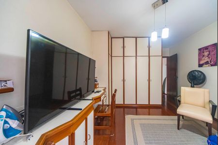 Casa à venda com 270m², 3 quartos e 2 vagasQuarto 1