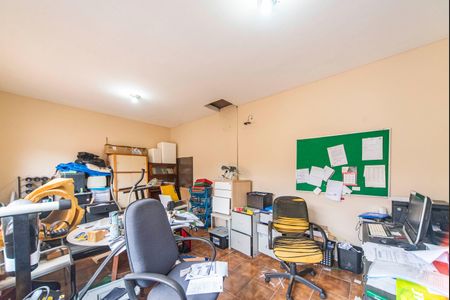 Casa à venda com 270m², 3 quartos e 2 vagasQuarto de Serviço