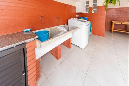 Casa à venda com 270m², 3 quartos e 2 vagasÁrea Gourmet e Área de serviço