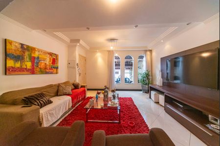 Sala de casa à venda com 3 quartos, 270m² em Vila Scarpelli, Santo André