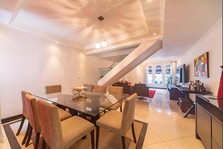 Casa à venda com 270m², 3 quartos e 2 vagasSala de Jantar