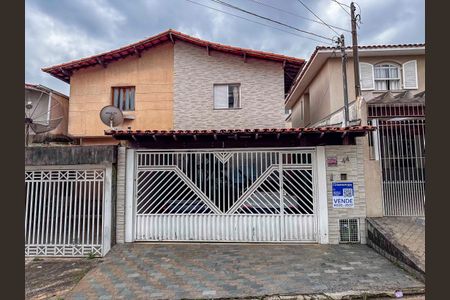 Casa à venda com 270m², 3 quartos e 2 vagasFachada
