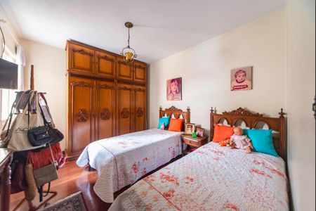 Casa à venda com 270m², 3 quartos e 2 vagasQuarto 2