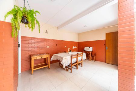 Casa à venda com 270m², 3 quartos e 2 vagasÁrea Gourmet e Área de serviço
