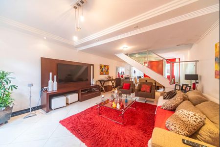 Sala de casa à venda com 3 quartos, 270m² em Vila Scarpelli, Santo André