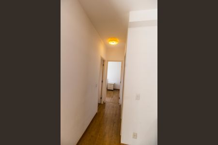 Apartamento à venda com 80m², 2 quartos e 2 vagasCorredor