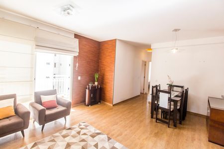 Apartamento à venda com 80m², 2 quartos e 2 vagasSala