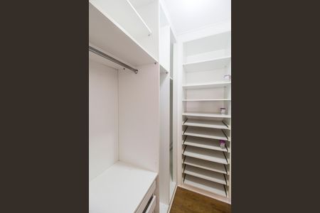 Apartamento à venda com 80m², 2 quartos e 2 vagasCloset da suíte