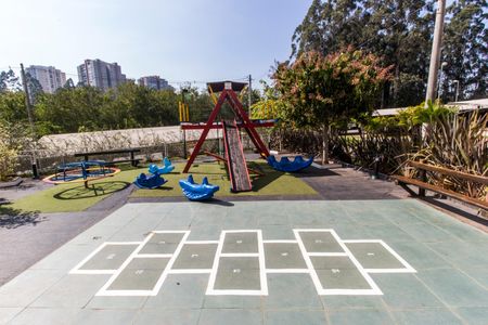 Apartamento à venda com 80m², 2 quartos e 2 vagasÁrea comum - Playground