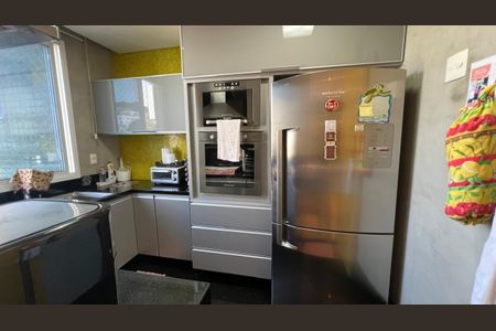 Cozinha de apartamento à venda com 4 quartos, 229m² em Nova Suíça, Belo Horizonte