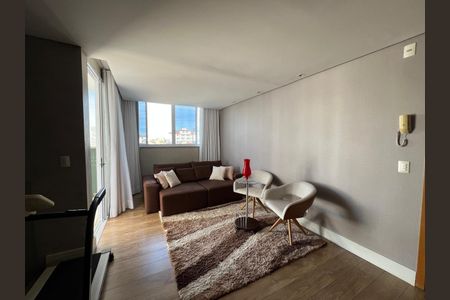 Apartamento à venda com 229m², 4 quartos e 4 vagas Apartamento à venda com 229m², 4 quartos e 4 vagasSala 2