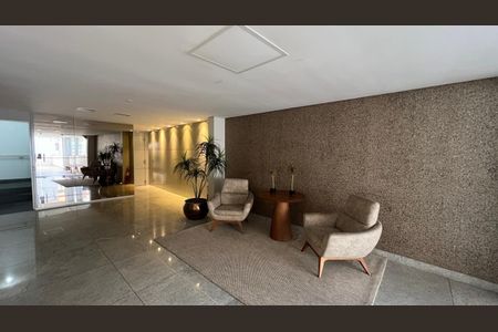 Apartamento à venda com 229m², 4 quartos e 4 vagas Apartamento à venda com 229m², 4 quartos e 4 vagasÁrea externa