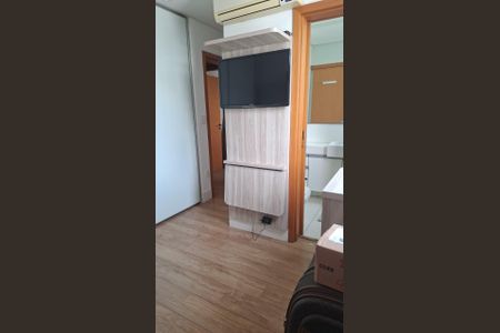 Apartamento à venda com 229m², 4 quartos e 4 vagas Apartamento à venda com 229m², 4 quartos e 4 vagasQuarto