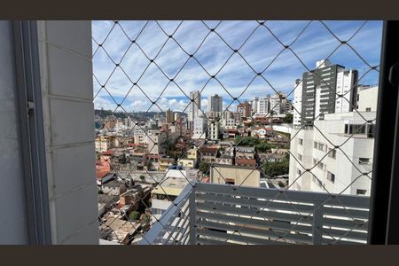 Apartamento à venda com 229m², 4 quartos e 4 vagas Apartamento à venda com 229m², 4 quartos e 4 vagasVista