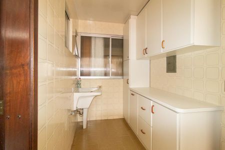 Apartamento à venda com 177m², 3 quartos e 2 vagas Apartamento à venda com 177m², 3 quartos e 2 vagasÁrea de Serviço