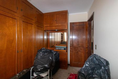 Apartamento à venda com 177m², 3 quartos e 2 vagas Apartamento à venda com 177m², 3 quartos e 2 vagasQuarto 3