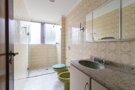Apartamento à venda com 177m², 3 quartos e 2 vagas Apartamento à venda com 177m², 3 quartos e 2 vagasBanheiro Social