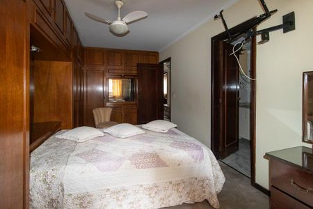 Apartamento à venda com 177m², 3 quartos e 2 vagas Apartamento à venda com 177m², 3 quartos e 2 vagasQuarto 2 - Suíte