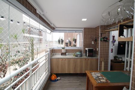 Apartamento à venda com 65m², 2 quartos e 1 vagaSala / Cozinha - Varanda