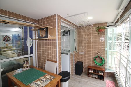 Apartamento à venda com 65m², 2 quartos e 1 vagaSala / Cozinha - Varanda