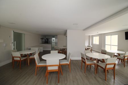 Apartamento à venda com 65m², 2 quartos e 1 vagaÁrea Comum
