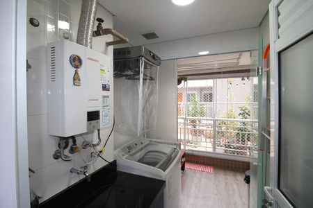 Apartamento à venda com 65m², 2 quartos e 1 vagaÁrea de Serviço