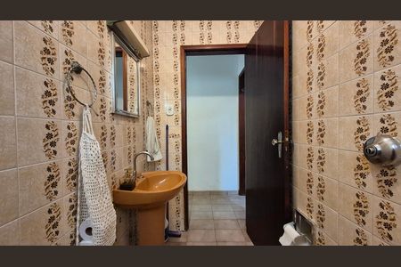 Casa para alugar com 100m², 3 quartos e 1 vagaBanheiro 