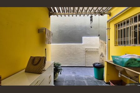 Casa para alugar com 100m², 3 quartos e 1 vagaÁrea de serviço 