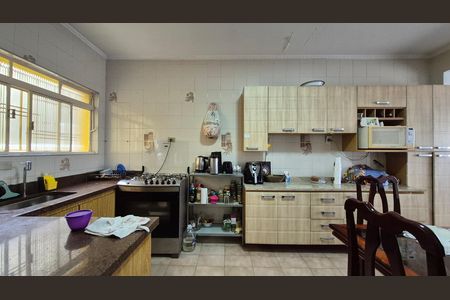Casa para alugar com 100m², 3 quartos e 1 vagaCozinha 