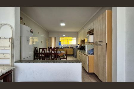 Casa para alugar com 100m², 3 quartos e 1 vagaCozinha 