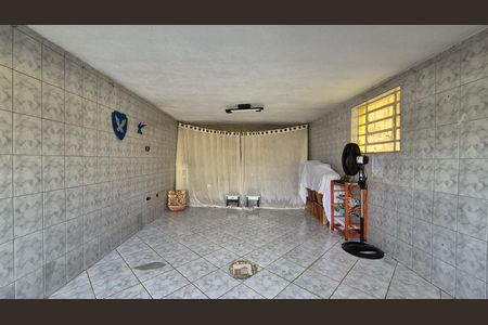 Casa para alugar com 100m², 3 quartos e 1 vagaÁrea de serviço 