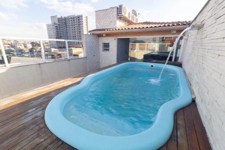 Casa para alugar com 100m², 3 quartos e 1 vaga Casa para alugar com 100m², 3 quartos e 1 vagaÁrea comum - Piscina