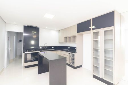 Casa para alugar com 100m², 3 quartos e 1 vaga Casa para alugar com 100m², 3 quartos e 1 vagaSala/Cozinha