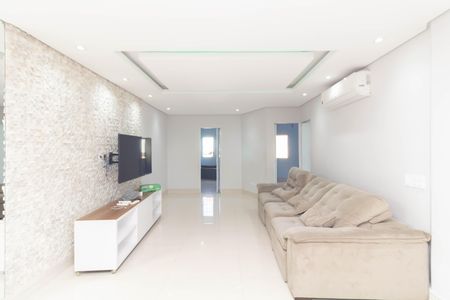 Casa para alugar com 100m², 3 quartos e 1 vaga Casa para alugar com 100m², 3 quartos e 1 vagaSala/Cozinha