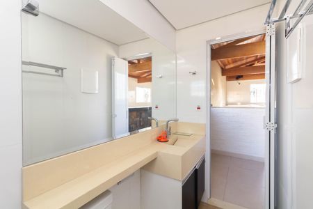 Casa para alugar com 100m², 3 quartos e 1 vaga Casa para alugar com 100m², 3 quartos e 1 vagaBanheiro de serviço