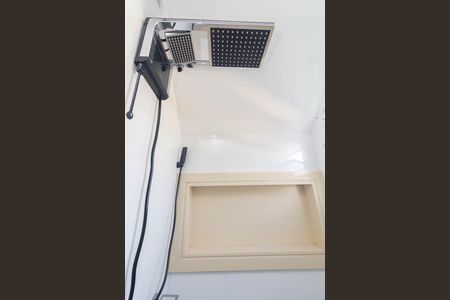 Casa para alugar com 100m², 3 quartos e 1 vaga Casa para alugar com 100m², 3 quartos e 1 vagaBanheiro da Suíte