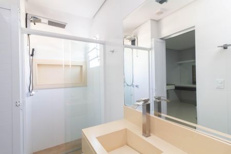 Casa para alugar com 100m², 3 quartos e 1 vaga Casa para alugar com 100m², 3 quartos e 1 vagaBanheiro da Suíte