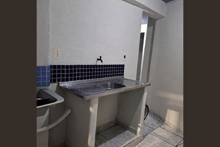Cozinha de casa para alugar com 1 quarto, 28m² em Praça Seca, Rio de Janeiro