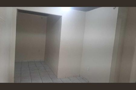 Quarto de casa para alugar com 1 quarto, 28m² em Praça Seca, Rio de Janeiro