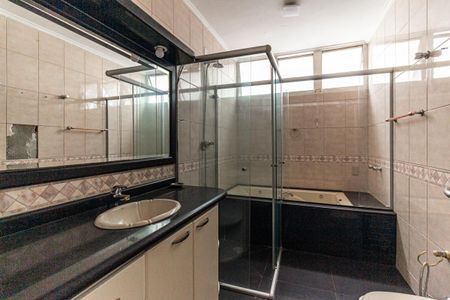 Apartamento à venda com 330m², 4 quartos e 2 vagasBanheiro Social