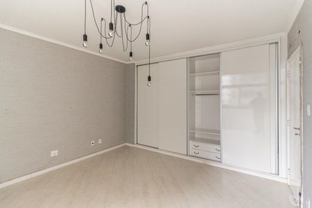 Apartamento à venda com 330m², 4 quartos e 2 vagasQuarto da Suíte
