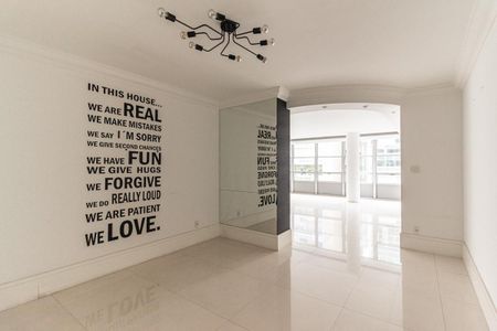 Apartamento à venda com 330m², 4 quartos e 2 vagasEntrada da Sala