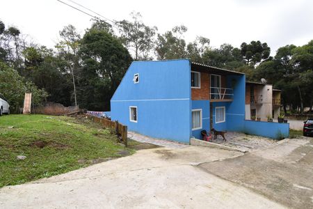 Área externa de casa à venda com 3 quartos, 156m² em Barreirinha, Curitiba