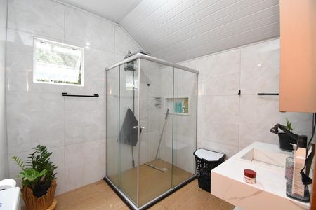 Casa à venda com 156m², 3 quartos e 4 vagasBanheiro da Suíte