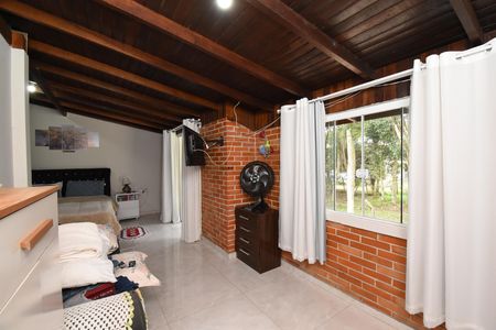 Casa à venda com 156m², 3 quartos e 4 vagasSuíte